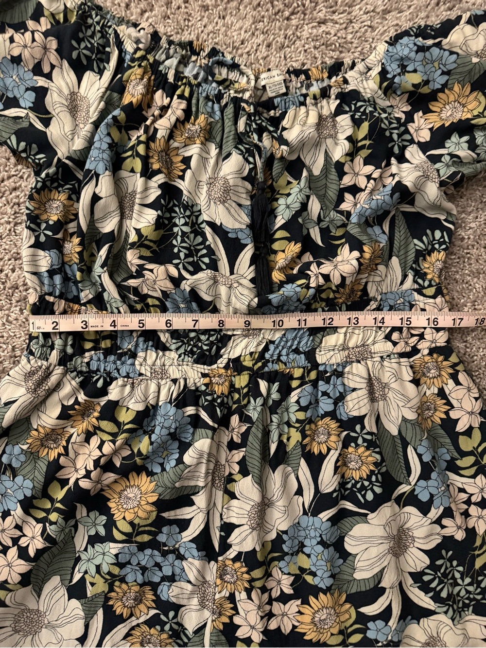 AE floral puff sleeve romper with pockets! - Picture 6 of 8